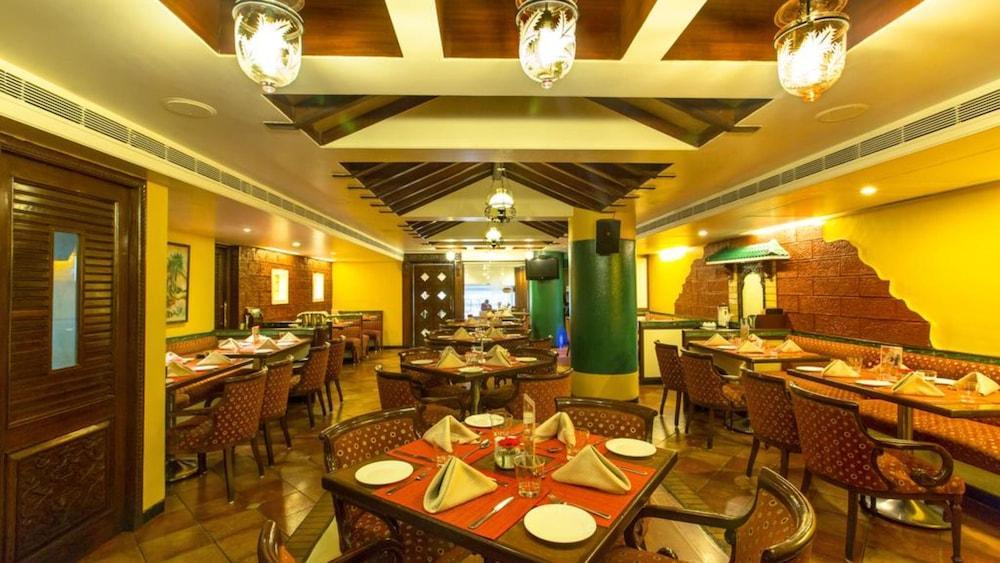 Ramee Guesline Hotel, Dadar Mumbai Eksteriør bilde